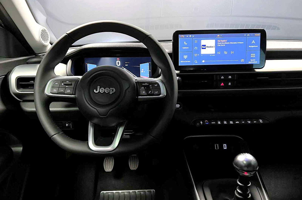 Jeep Avenger 1.2 turbo Summit fwd 100cv (13)