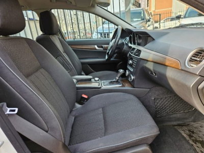 Mercedes-Benz Classe C Station Wagon 200 CDI BlueEFFICIENCY Elegance (10)