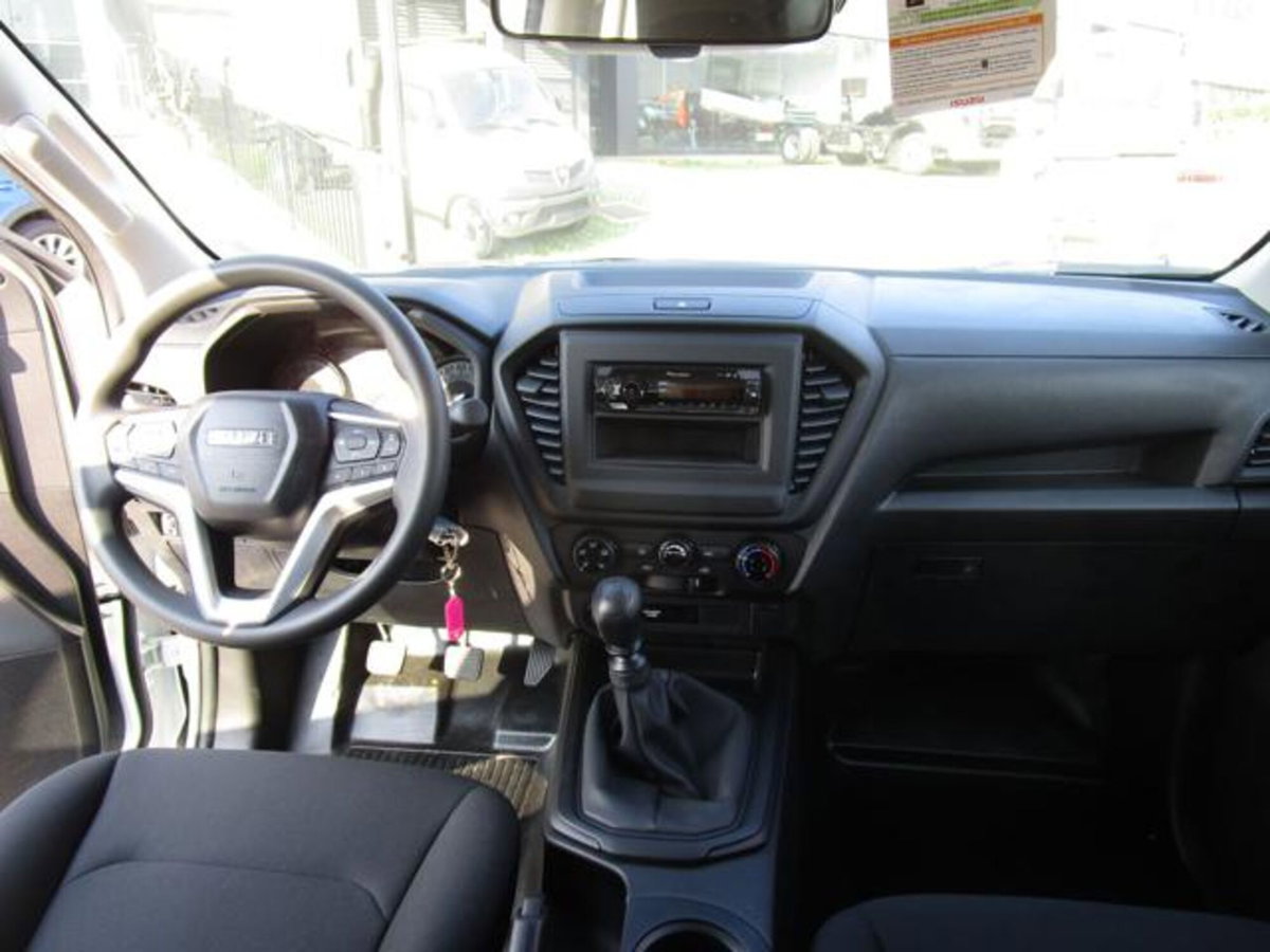 Isuzu D-Max Pick-up 1.9 crew N60 Nitro Sport 4x4 auto (10)