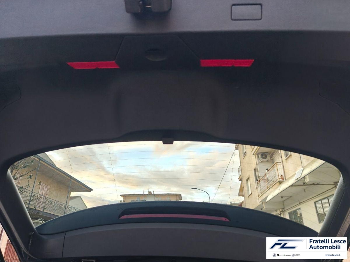 Volkswagen T-Roc 2.0 tdi R-Line 4motion 150cv dsg (13)