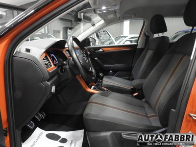 Volkswagen T-Roc 1.0 tsi Style 115cv (16)