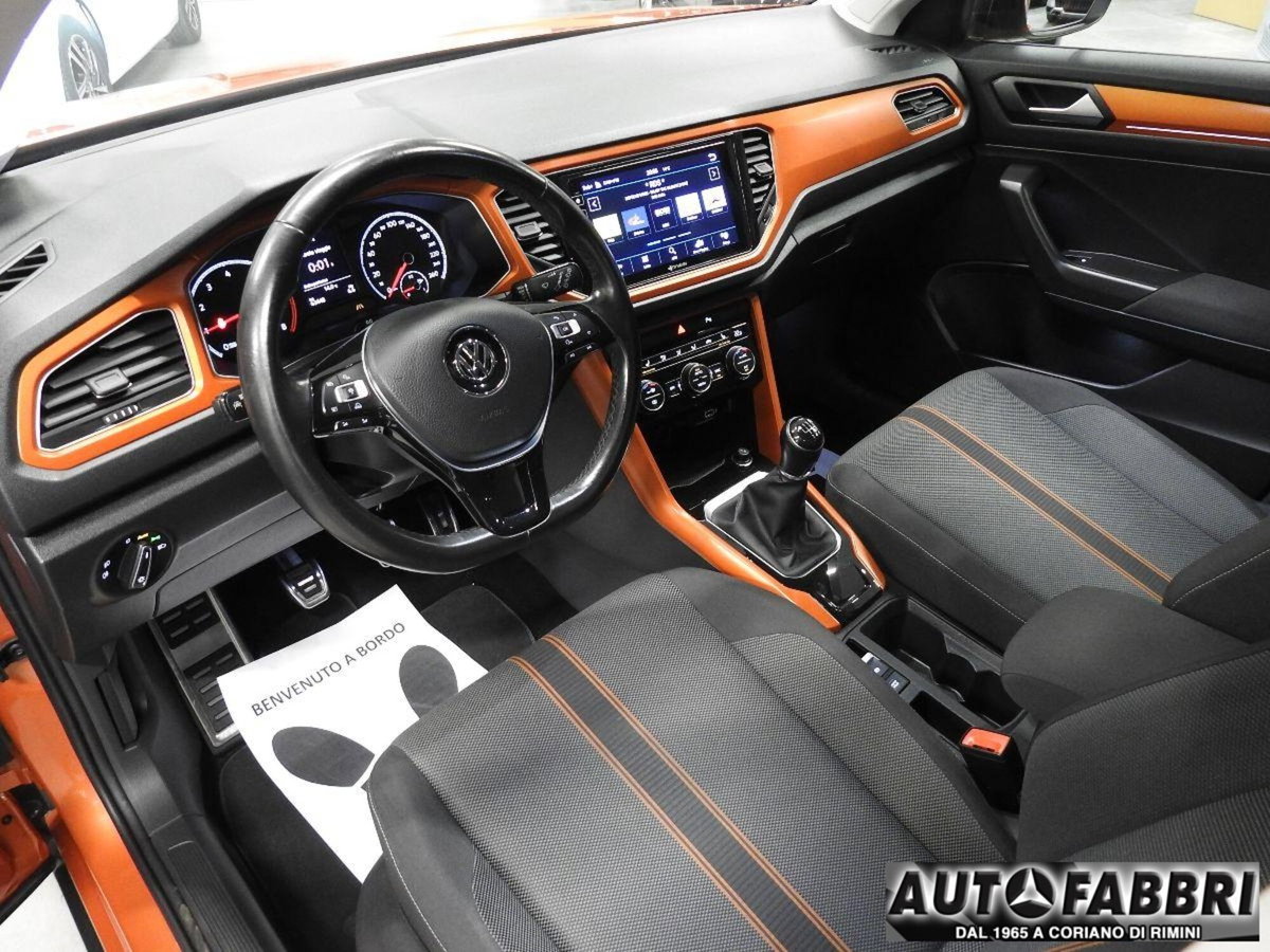 Volkswagen T-Roc 1.0 tsi Style 115cv (17)