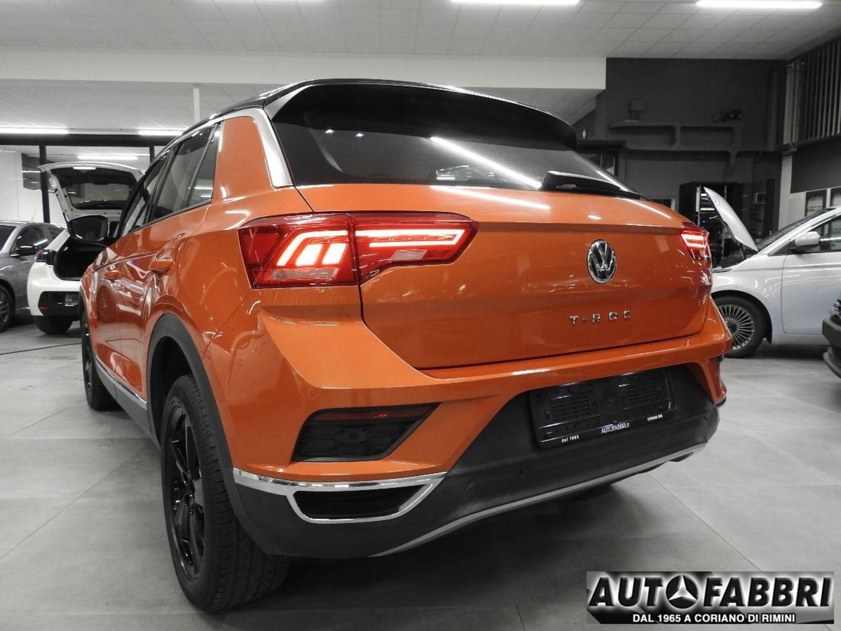 Volkswagen T-Roc 1.0 tsi Style 115cv (8)