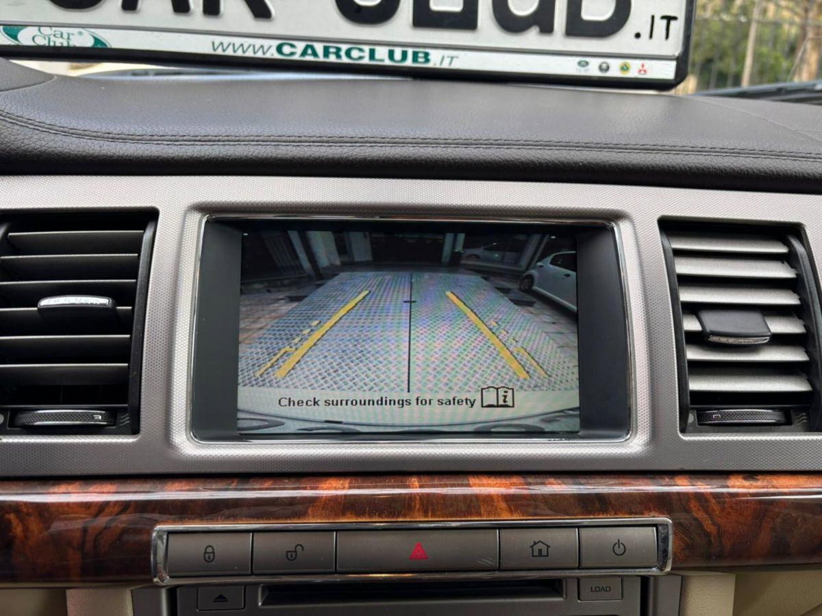 Jaguar XF 3.0 D V6 Luxury (15)