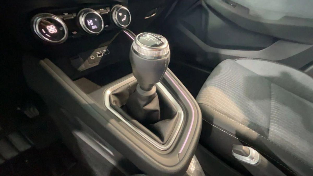Renault Clio 1.0 eco-g Techno 100cv (17)