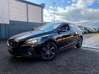 Volvo V40 Cross Country D2 1.6 Momentum usata