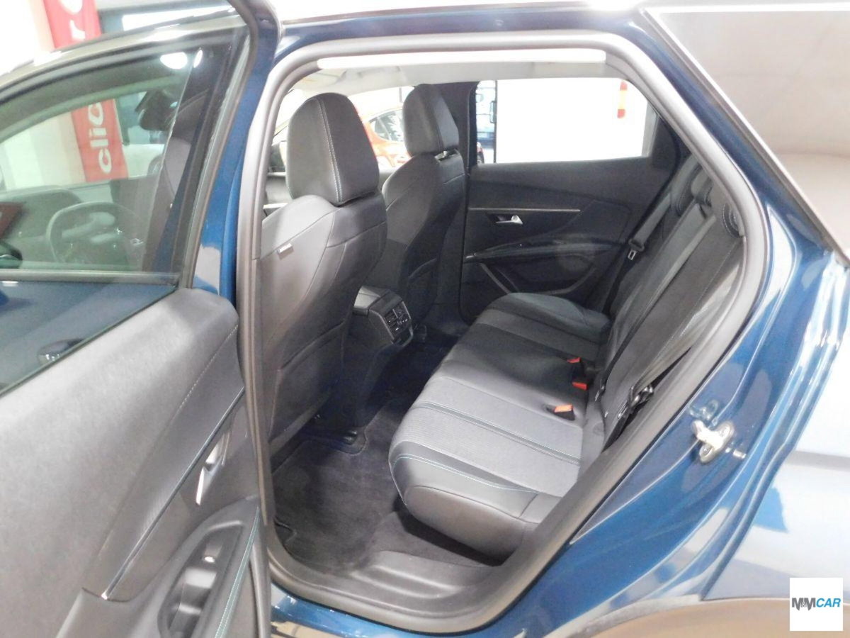 Peugeot 3008 BlueHDi 130 S&S EAT8 Allure Pack (8)