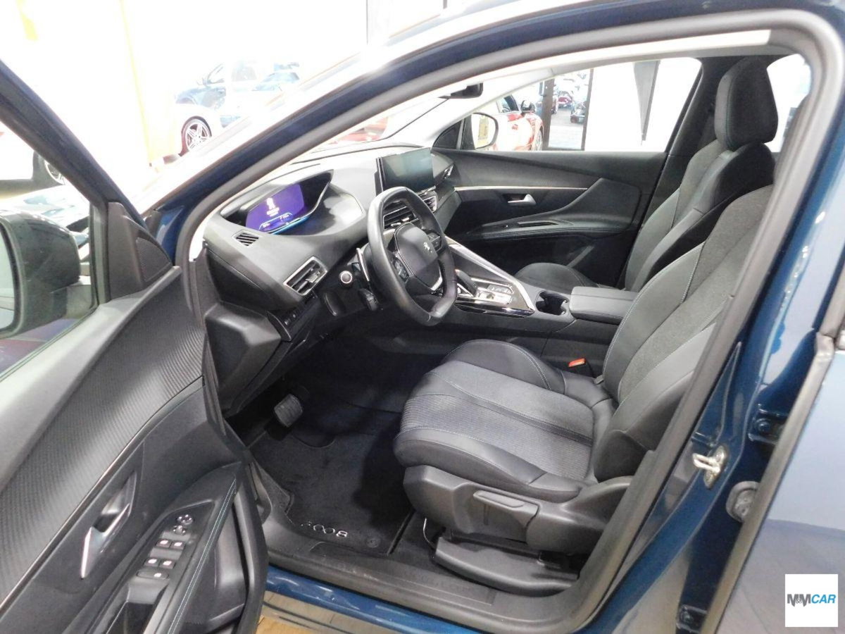 Peugeot 3008 BlueHDi 130 S&S EAT8 Allure Pack (9)