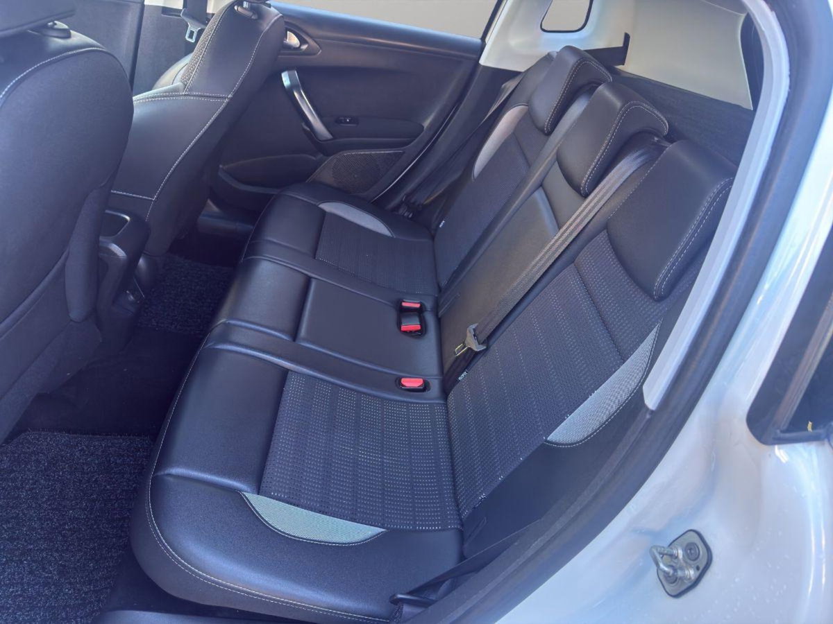 Peugeot 2008 100 S&S Black Matt (12)