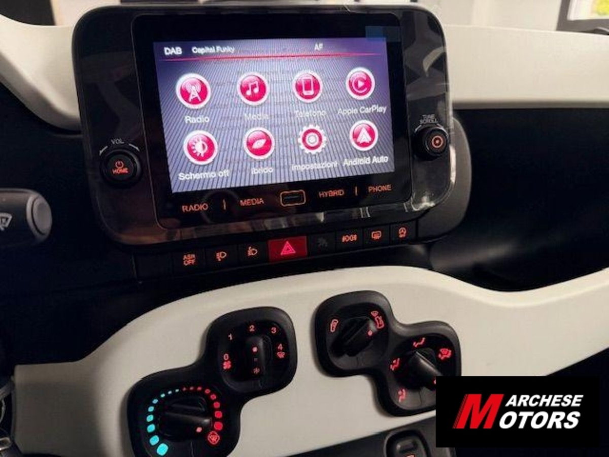 Fiat Panda 1.0 FireFly S&S Hybrid City Cross (10)