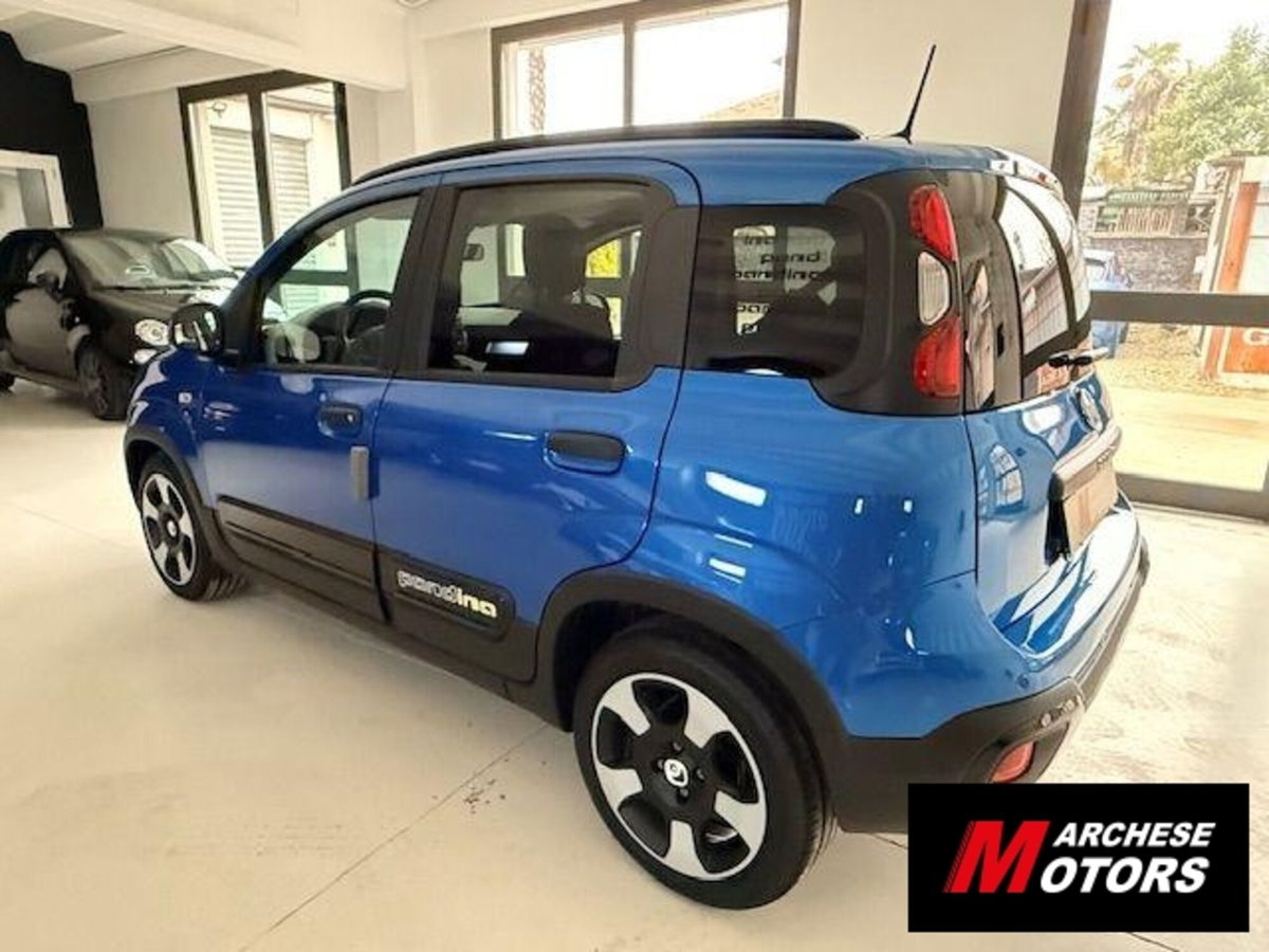 Fiat Panda 1.0 FireFly S&S Hybrid City Cross (4)