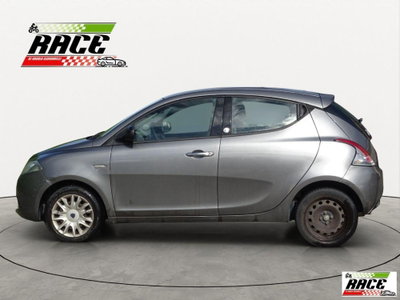 Lancia Ypsilon 1.2 69 CV 5 porte GPL Ecochic Gold (3)