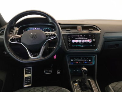 Volkswagen Tiguan 2.0 TDI 150 CV SCR DSG 4MOTION R-Line (14)