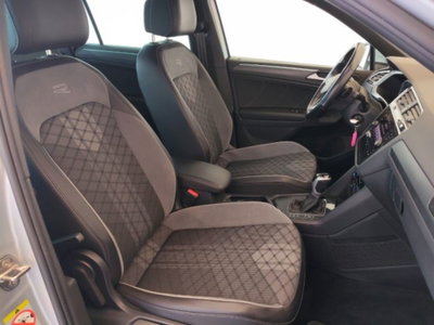 Volkswagen Tiguan 2.0 TDI 150 CV SCR DSG 4MOTION R-Line (15)