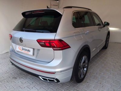 Volkswagen Tiguan 2.0 TDI 150 CV SCR DSG 4MOTION R-Line (4)