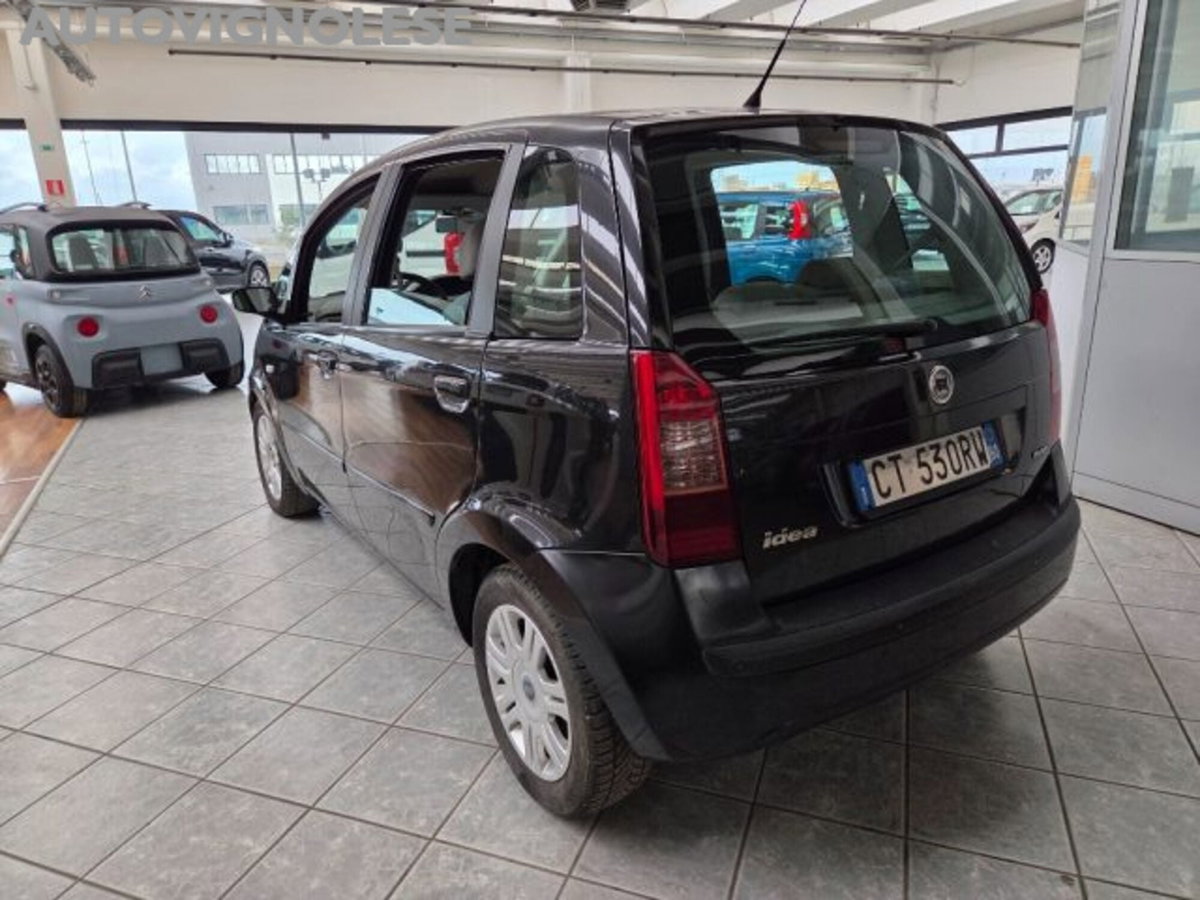 Fiat Idea 1.3 Multijet 16V Emotion (3)