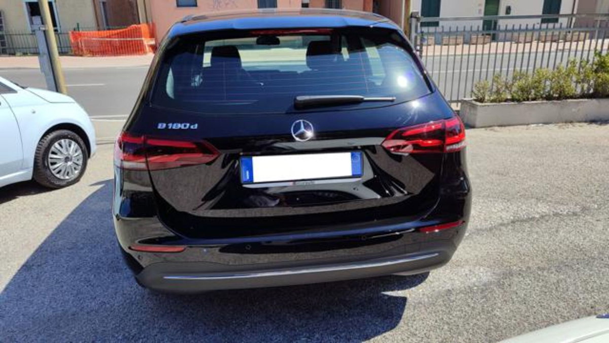 Mercedes-Benz Classe B 180 d Automatic Sport Plus (3)