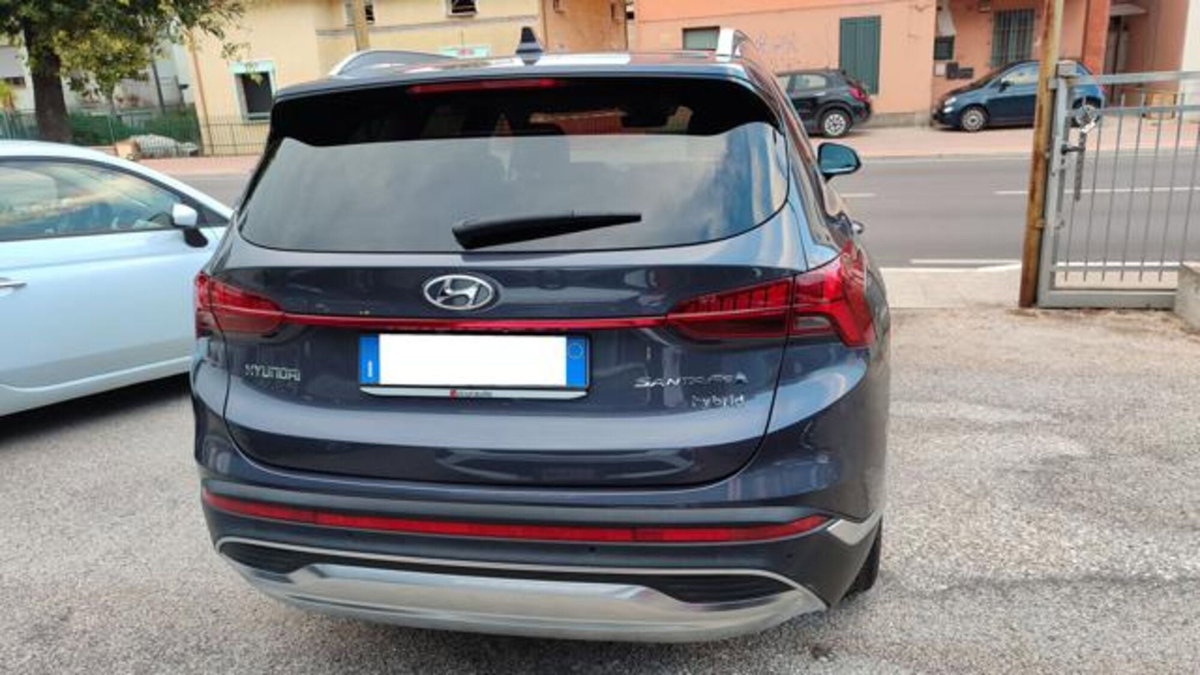 Hyundai Santa Fe 1.6 T-GDI HEV 4WD AT 7p. 20th Anniversary (3)