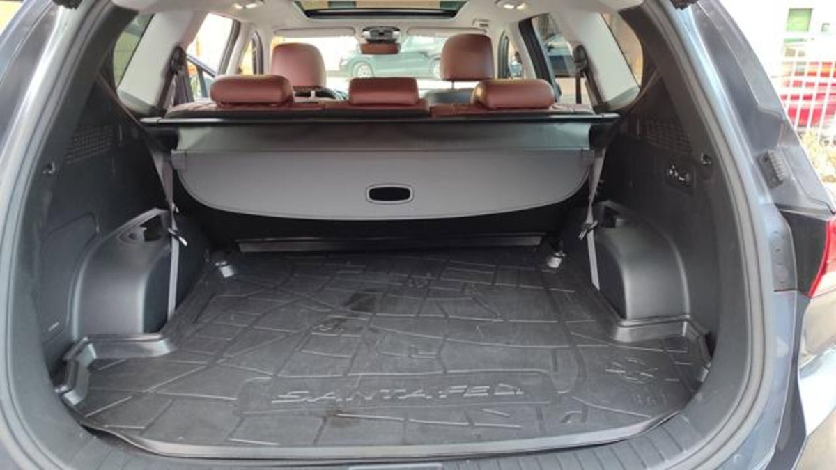 Hyundai Santa Fe 1.6 T-GDI HEV 4WD AT 7p. 20th Anniversary (8)