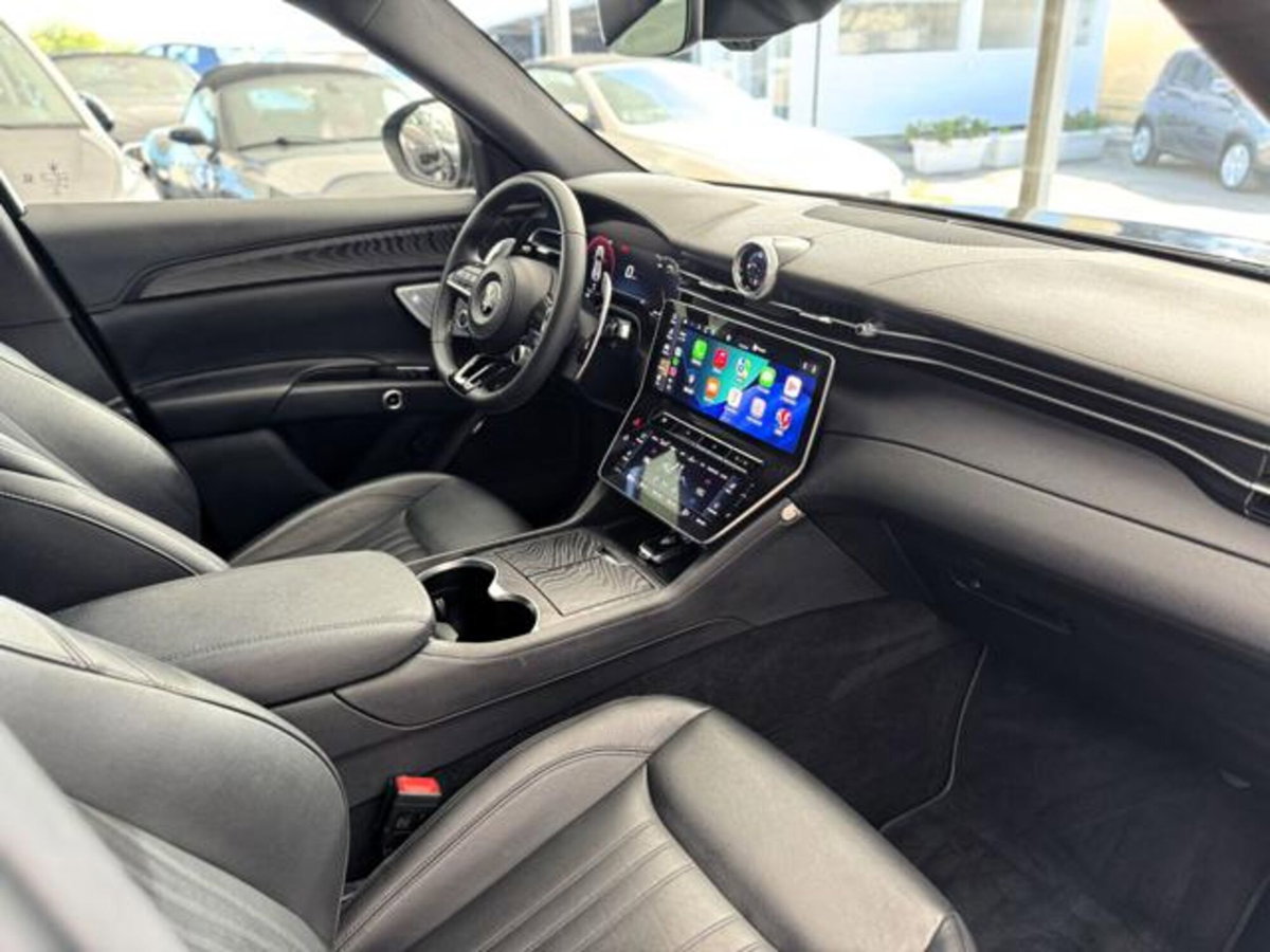 Maserati Grecale 2.0 MHEV 300 CV GT PrimaSerie (10)