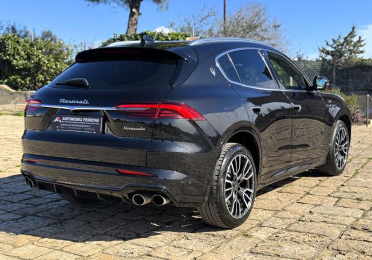 Maserati Grecale 2.0 MHEV 300 CV GT PrimaSerie (15)