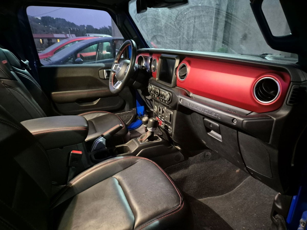 Jeep Wrangler 2.0 Turbo Rubicon (13)