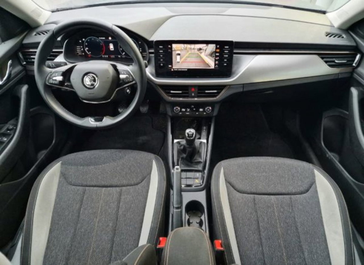 Skoda Kamiq 1.0 TSI Style (9)