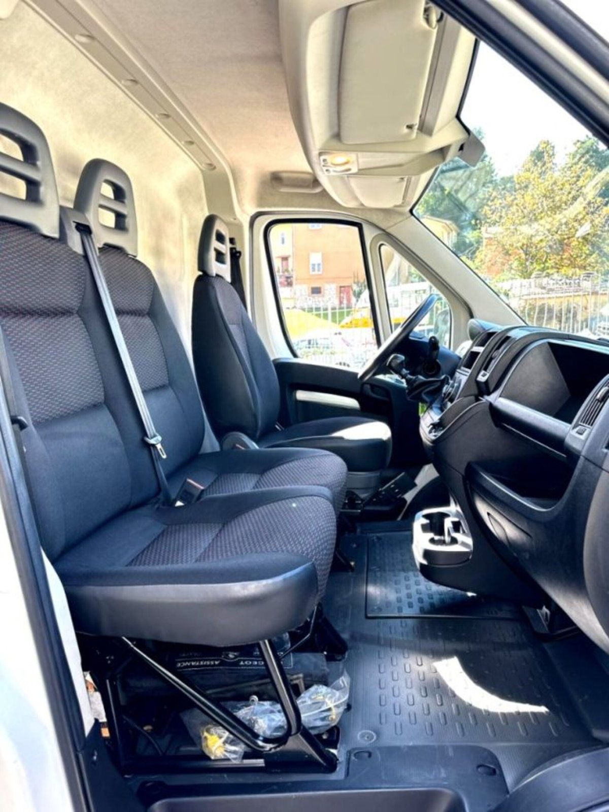 Peugeot Boxer Furgone 330 2.0 BlueHDi 130CV PM-TM Furgone (11)