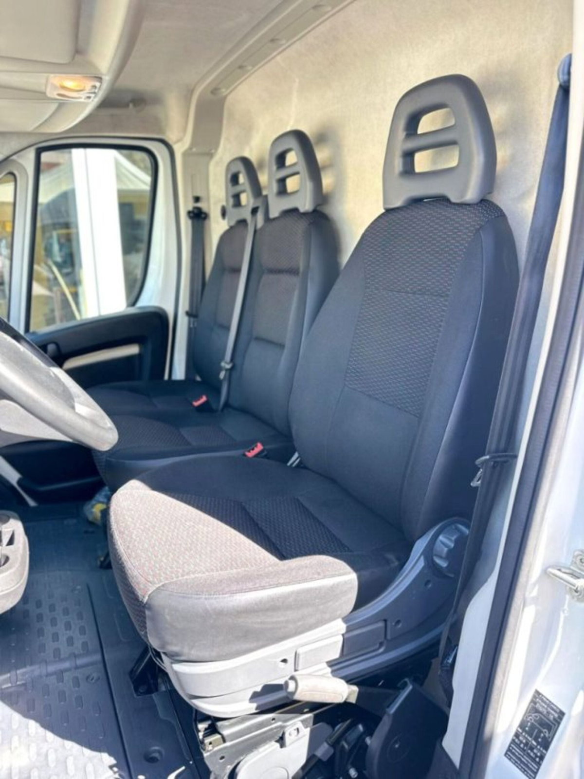 Peugeot Boxer Furgone 330 2.0 BlueHDi 130CV PM-TM Furgone (5)