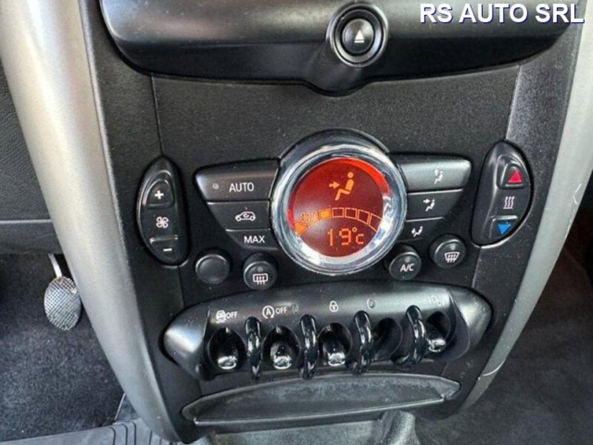 MINI Mini Countryman 1.6 Cooper D Countryman ALL4 (13)