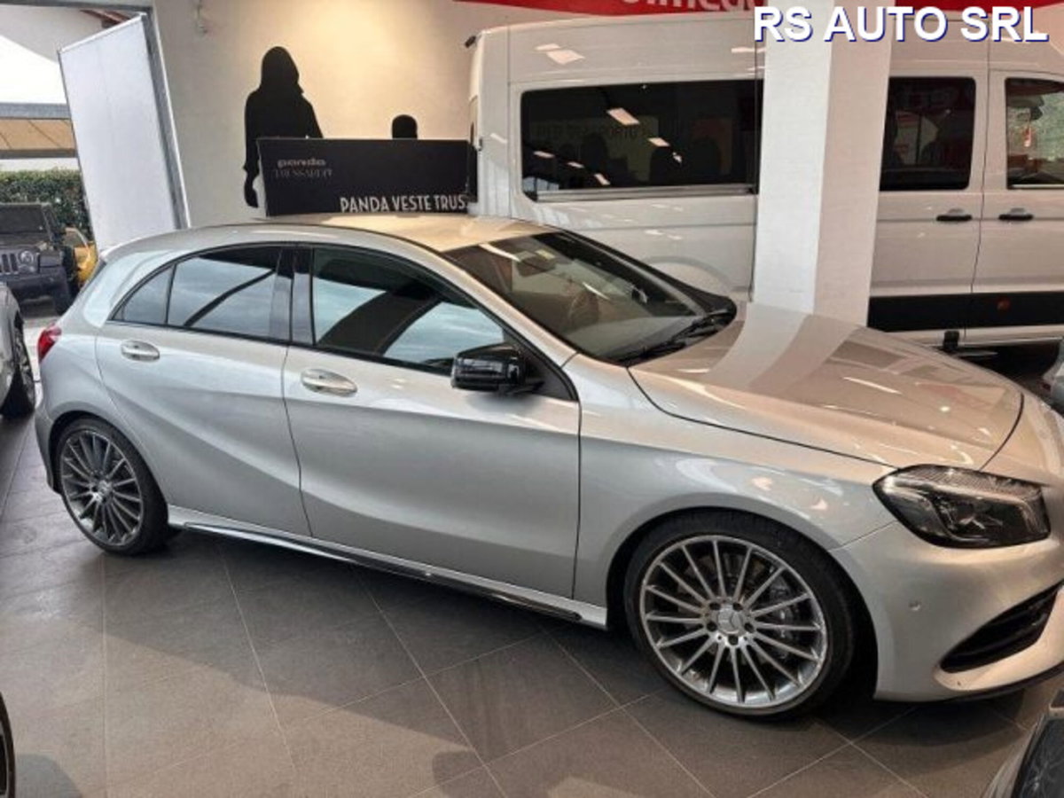 Mercedes-Benz Classe A 45 AMG 4Matic Automatic (11)