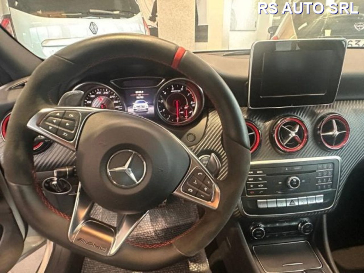 Mercedes-Benz Classe A 45 AMG 4Matic Automatic (5)