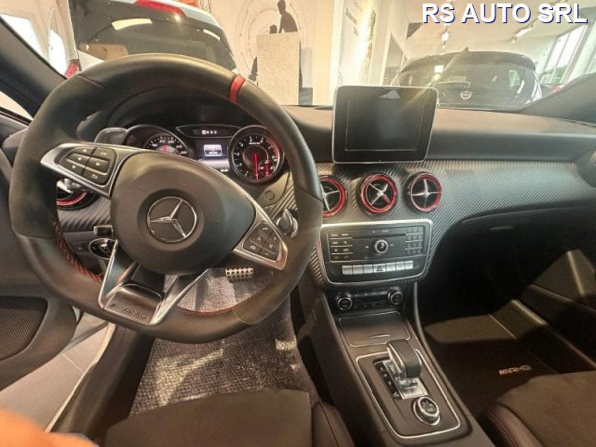 Mercedes-Benz Classe A 45 AMG 4Matic Automatic (7)