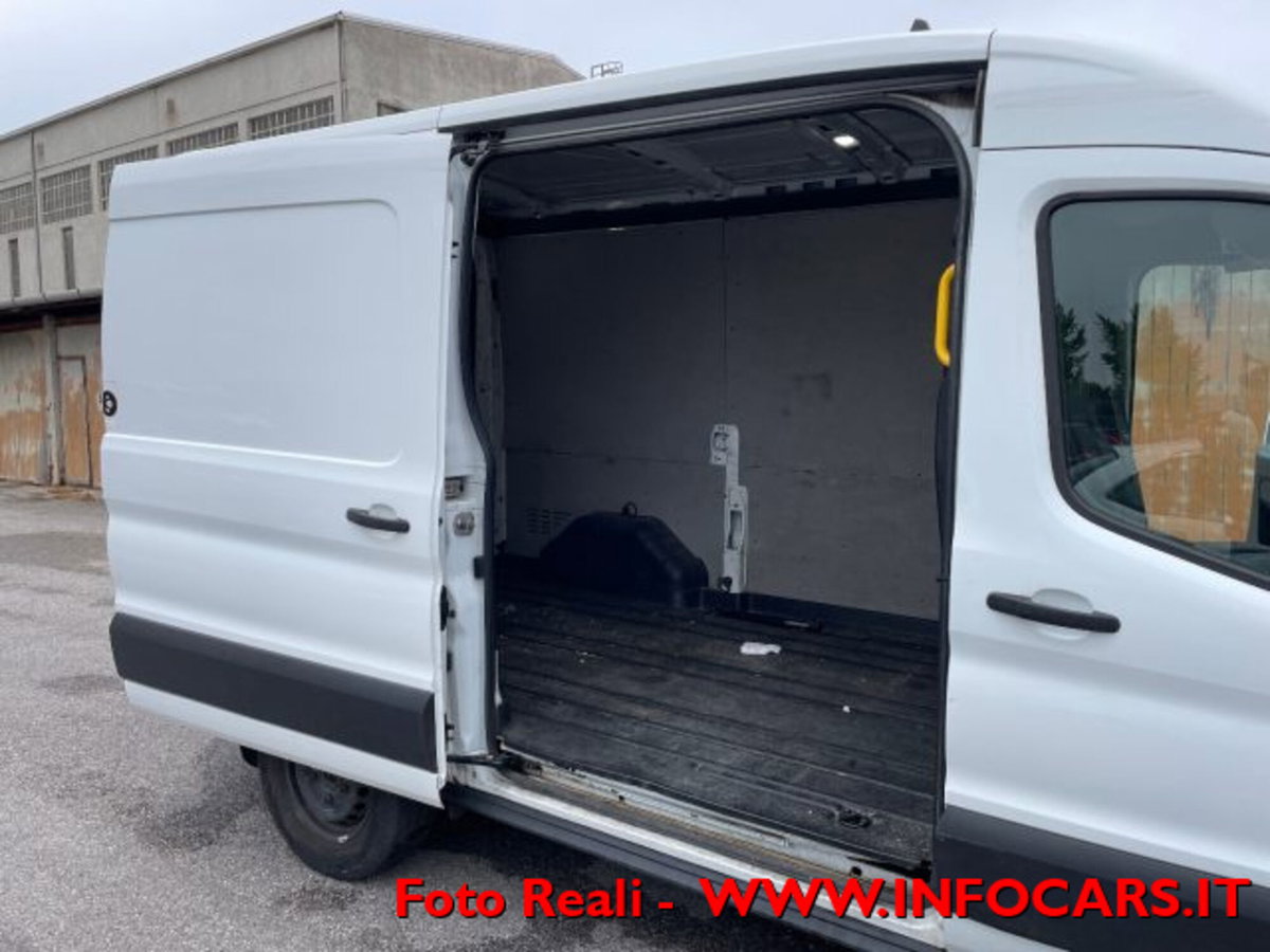 Ford Transit Furgone 350 2.0TDCi EcoBlue MHEV 130CV PM-TM Furgone Titan. (8)