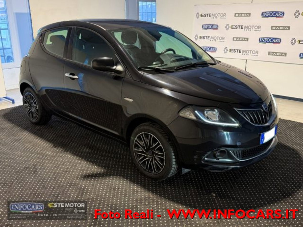 Lancia Ypsilon 1.0 FireFly 5 porte S&S Hybrid Ecochic Gold