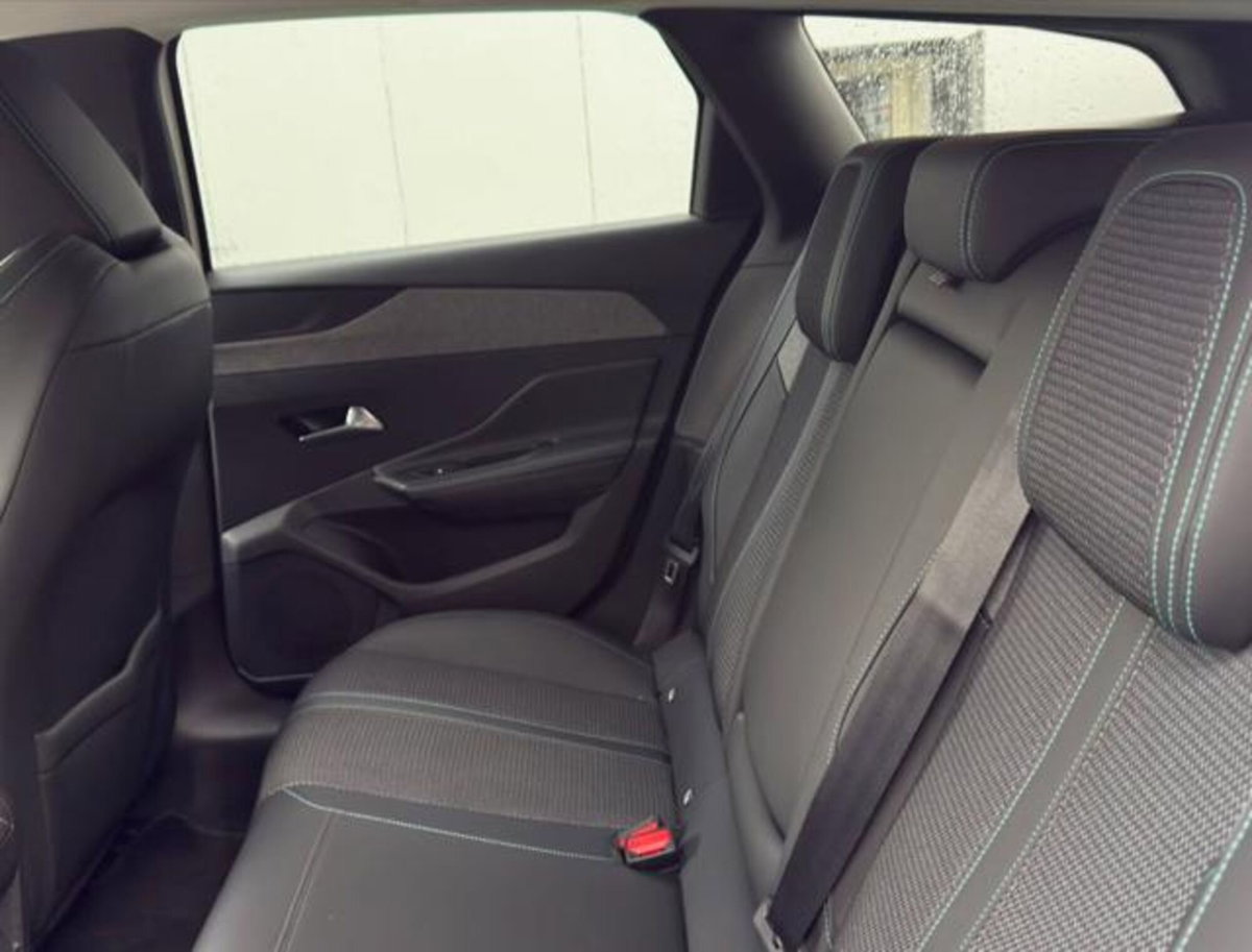 Peugeot 308 SW BlueHDi 130 S&S EAT8 Allure Pack (15)
