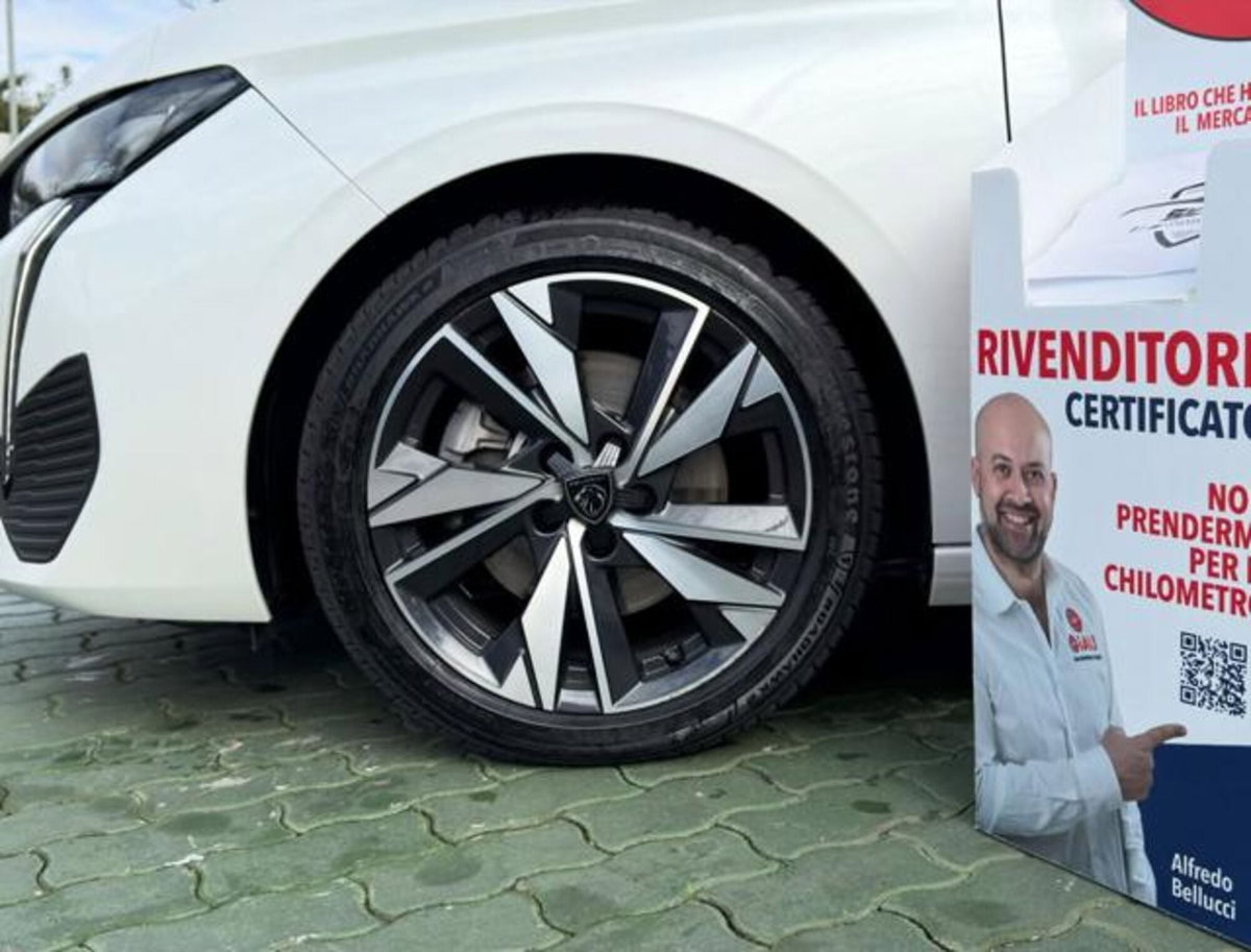 Peugeot 308 SW BlueHDi 130 S&S EAT8 Allure Pack (16)