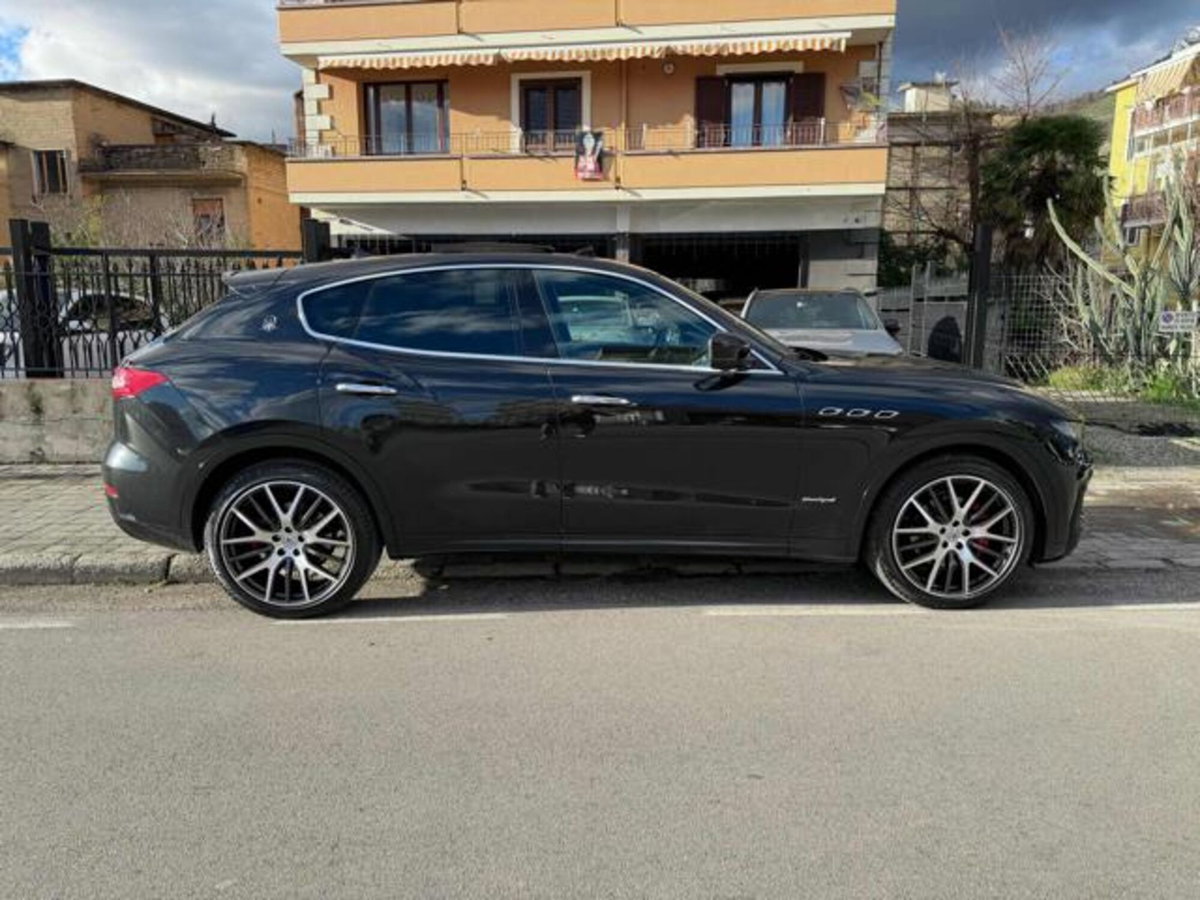 Maserati Levante Levante V6 Diesel 275 CV AWD Gransport (12)
