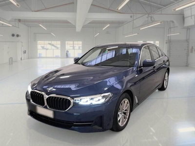 BMW Serie 5 518d 48V Business usata