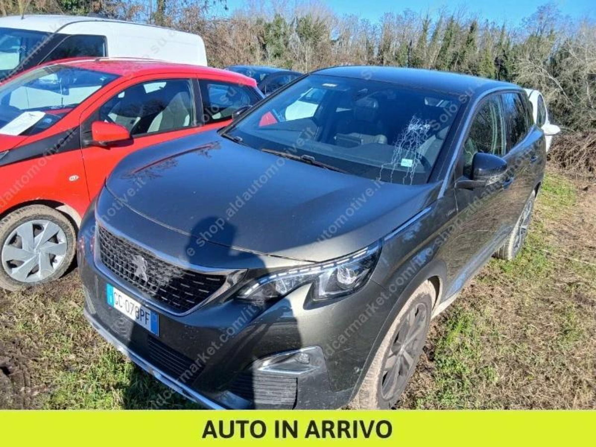 Peugeot 3008 BlueHDi 130 S&S GT Line (2)