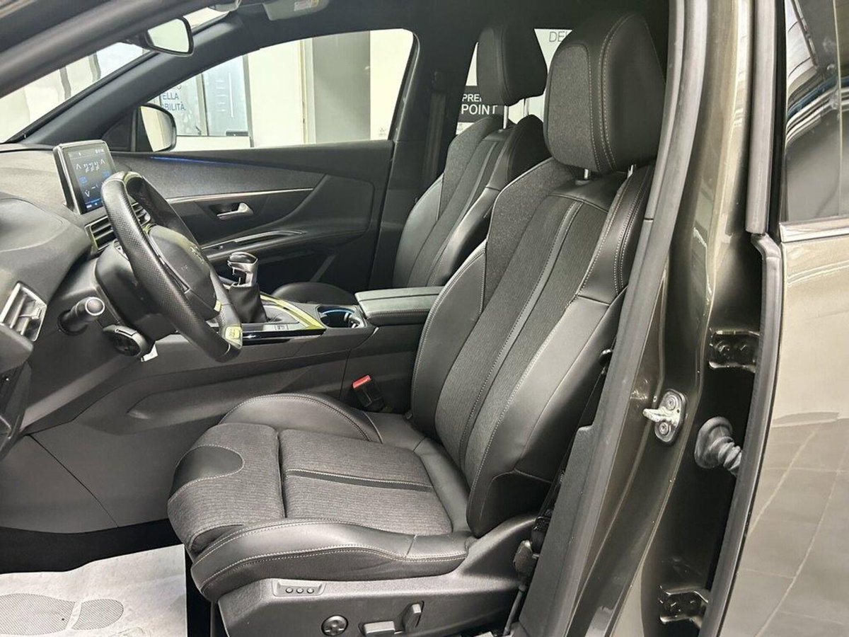 Peugeot 3008 BlueHDi 130 S&S EAT8 GT Line (8)