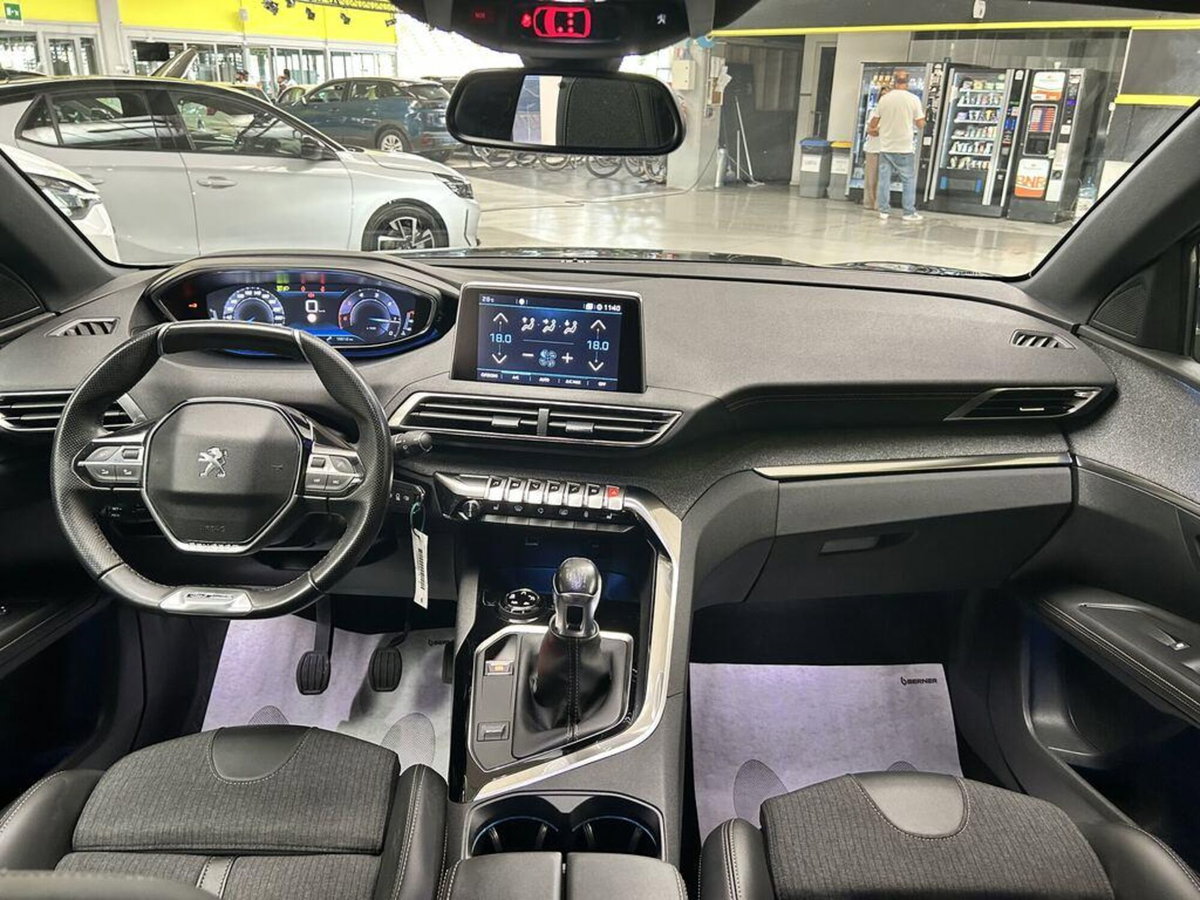 Peugeot 3008 BlueHDi 130 S&S EAT8 GT Line (9)