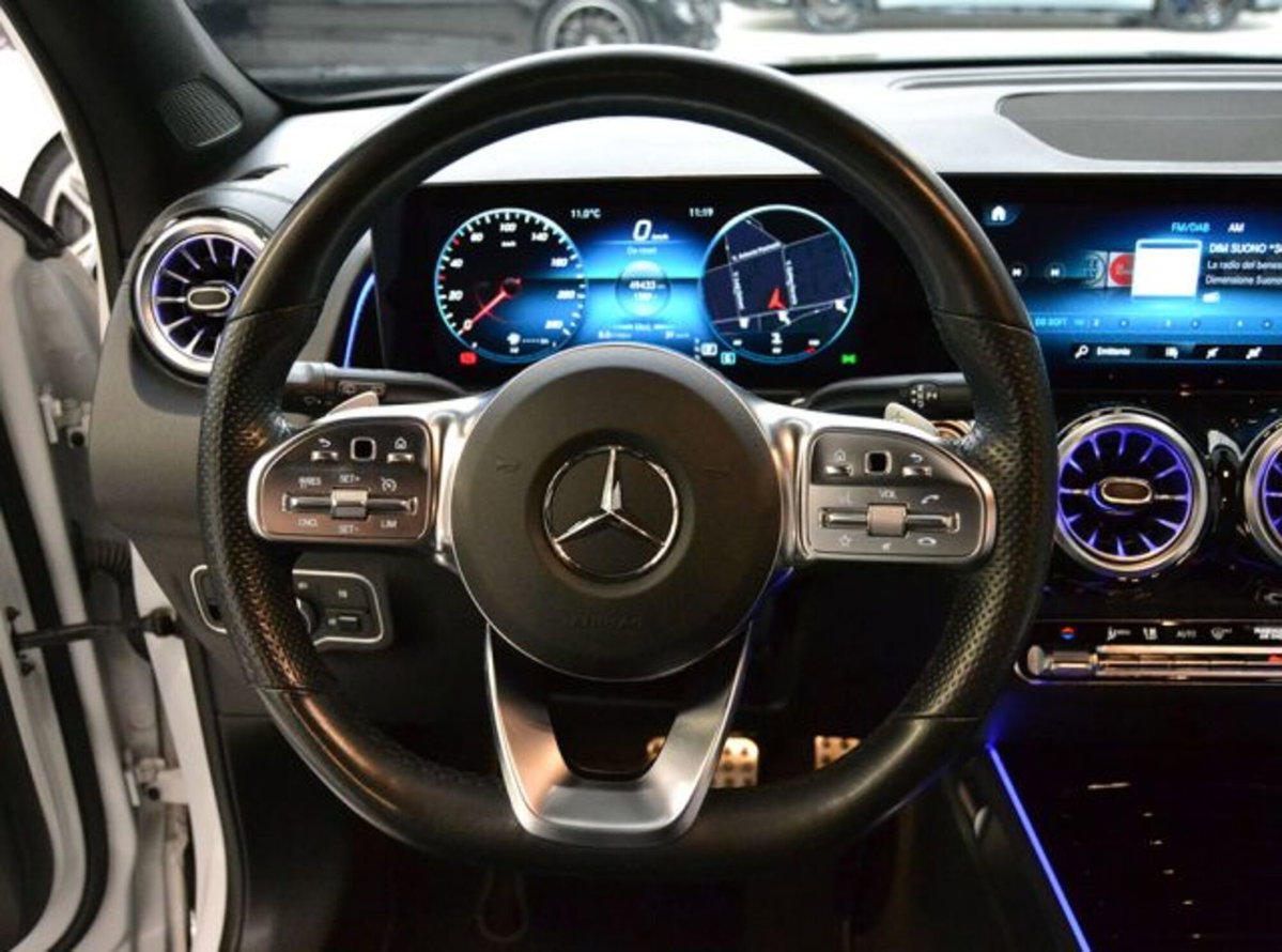 Mercedes-Benz GLB 200 d Automatic 4Matic Premium (13)