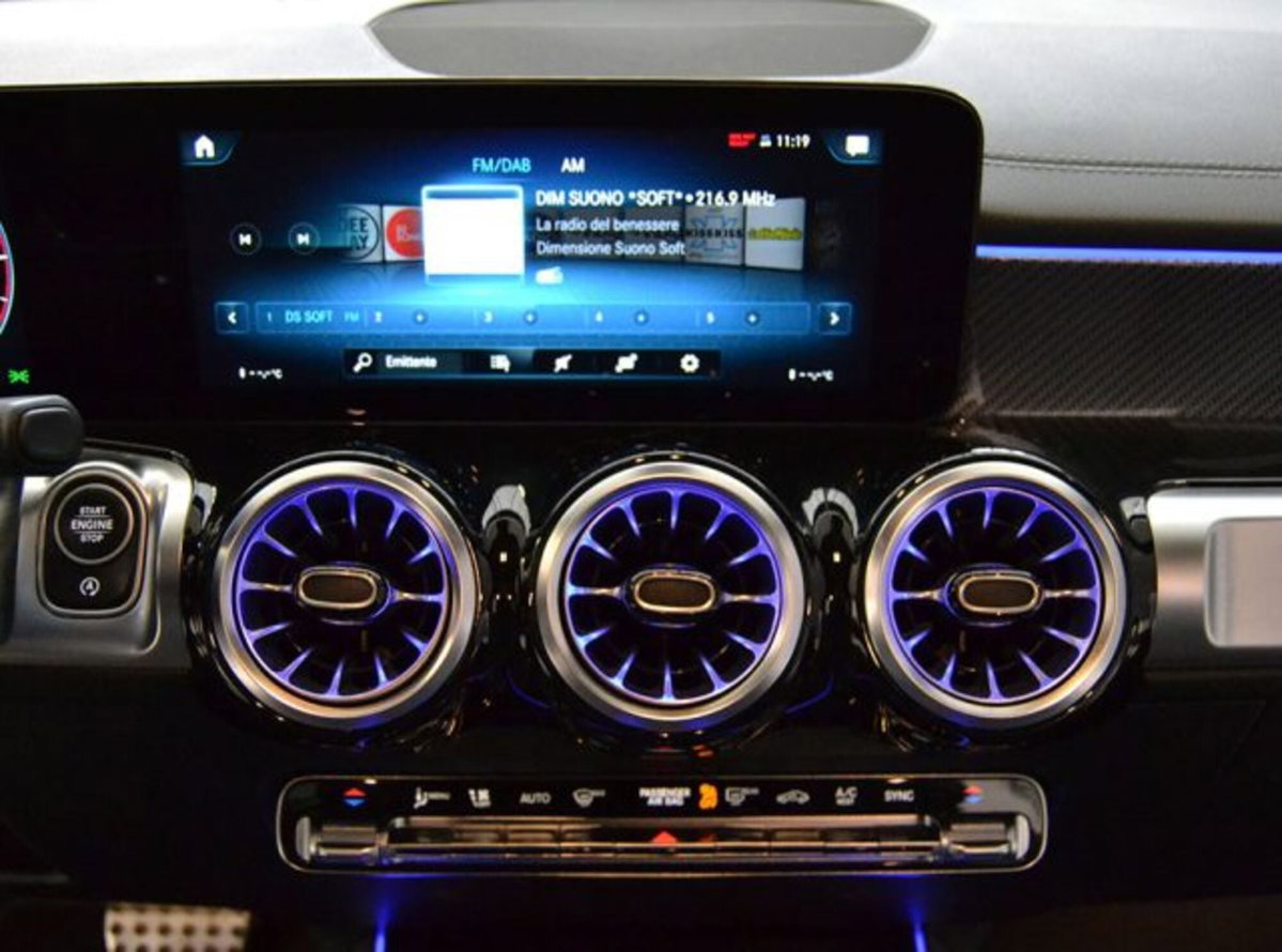 Mercedes-Benz GLB 200 d Automatic 4Matic Premium (7)
