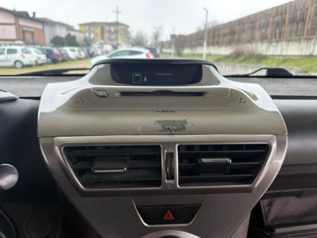 Toyota iQ 1.0 CVT Lounge (15)