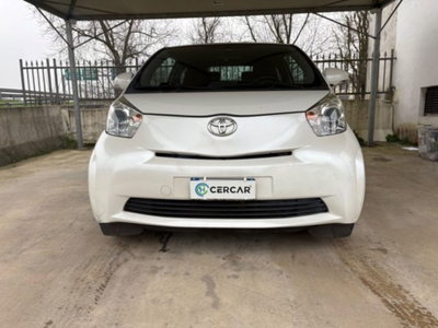 Toyota iQ 1.0 CVT Lounge (2)