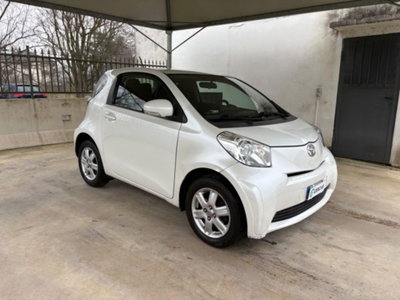 Toyota iQ 1.0 CVT Lounge (3)