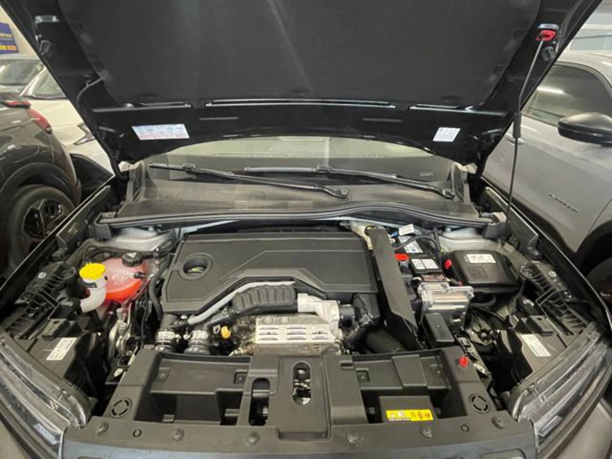 Jeep Avenger 1.2 turbo e-hybrid mhev Longitude fwd 110cv edct6 (16)