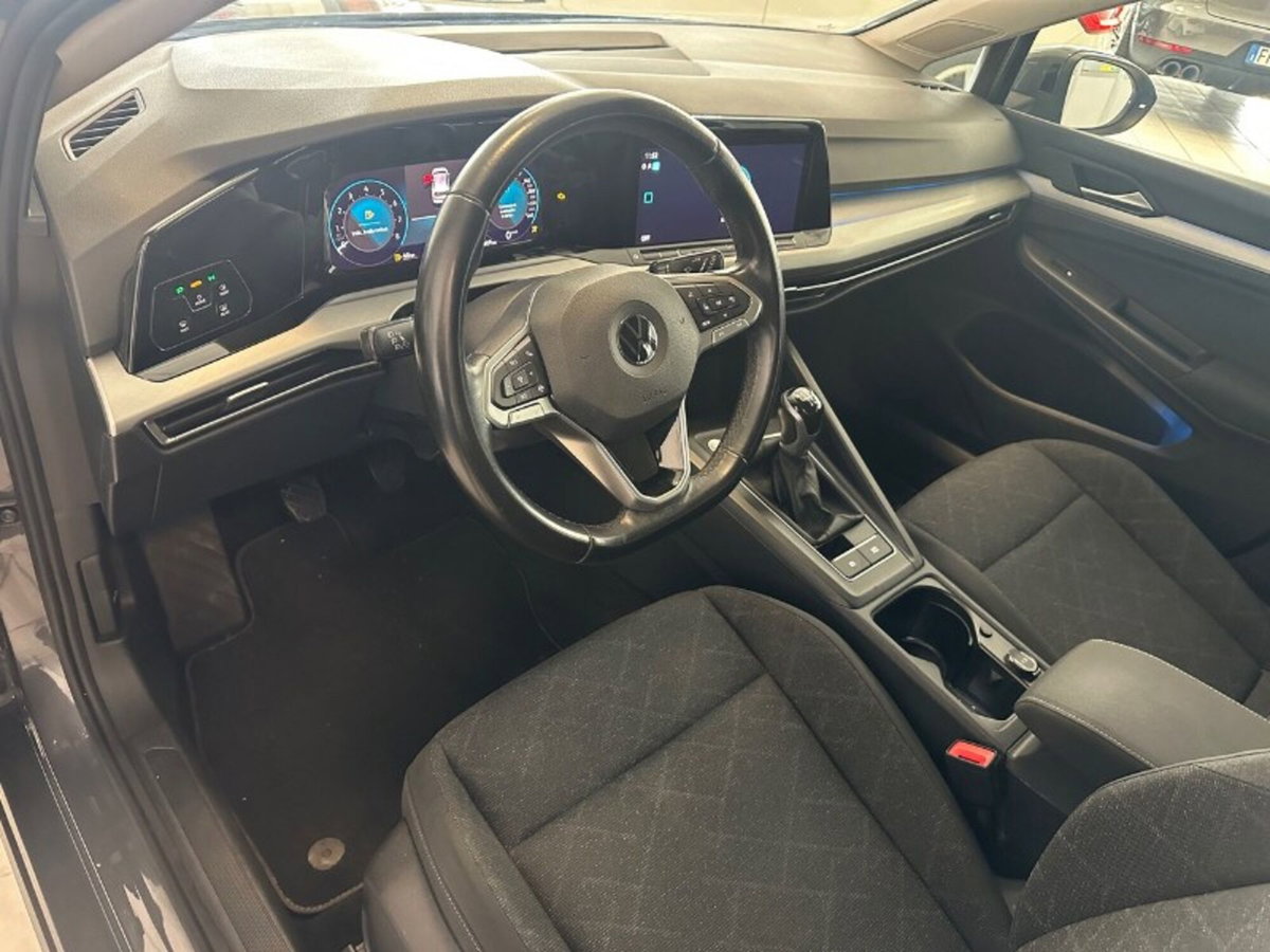 Volkswagen Golf 1.0 TSI EVO Life (11)