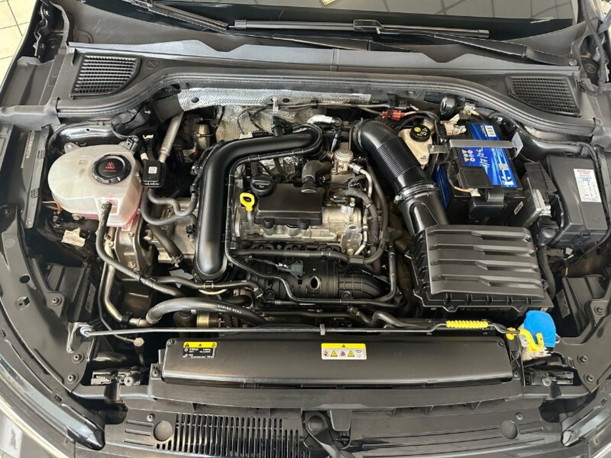 Volkswagen Golf 1.0 TSI EVO Life (19)